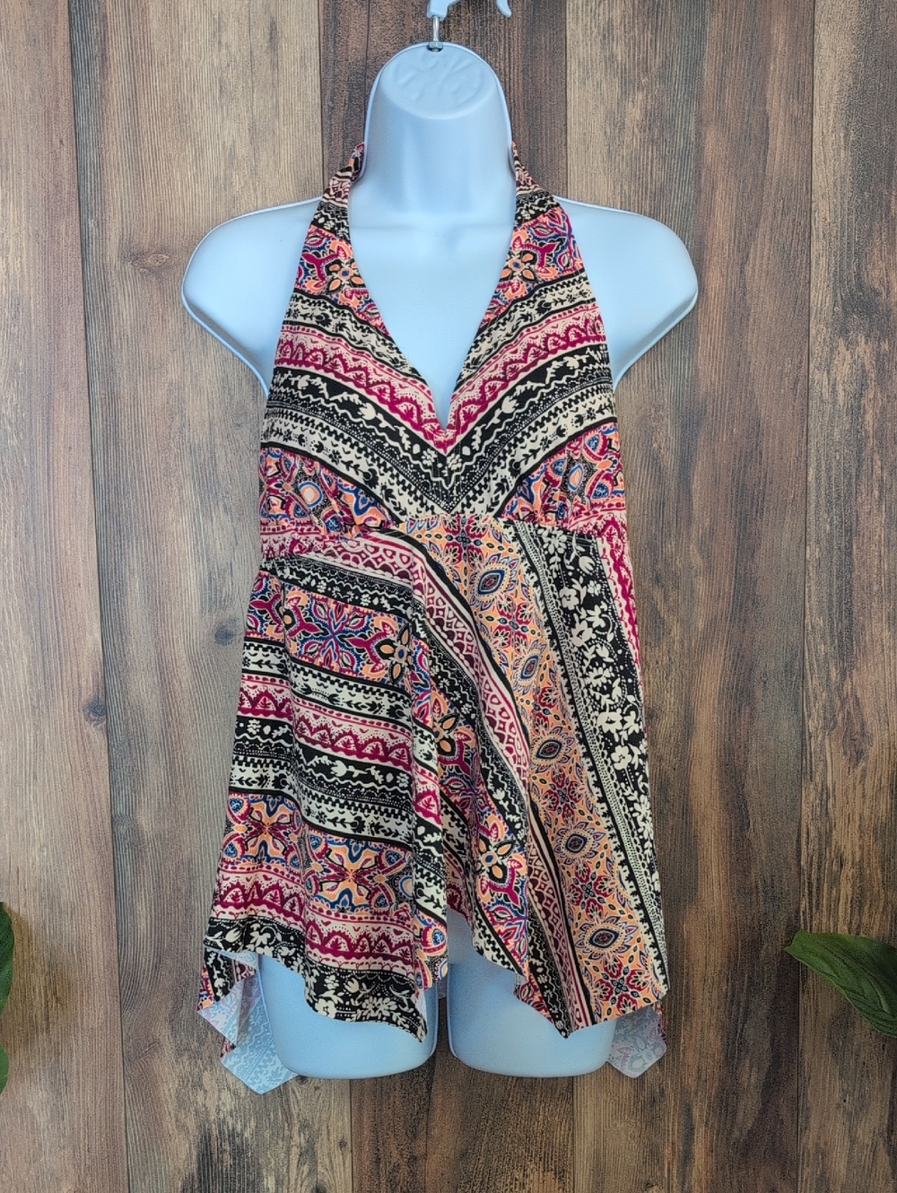 Swimsuits For All Pink Multi-Print Halter Tankini Swimsuit Top NWT       M432